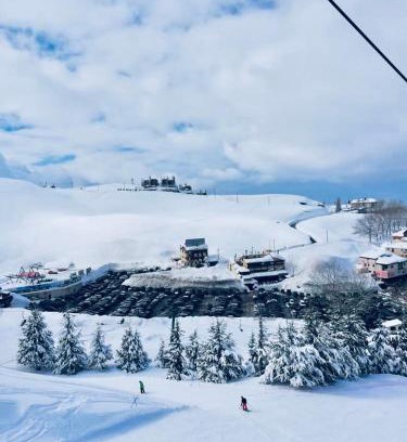Kfardebian Ski Chalet | Austria Mzaar Chalets & Services