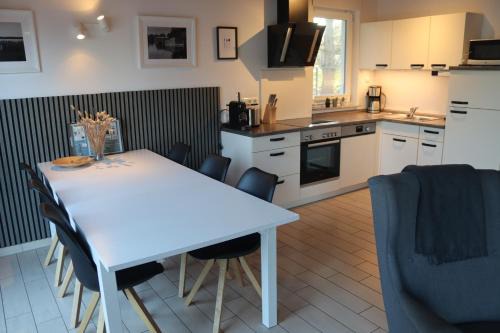 Plau am See House | Auszeit am See - 100m zum See - mit Terrasse