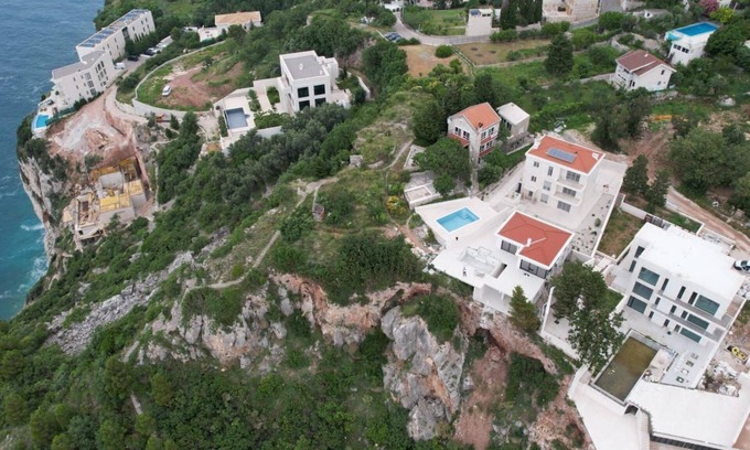 Krstac Villa | Authentic cliff villa, with pool, private staircase to hidden beach -Budva
