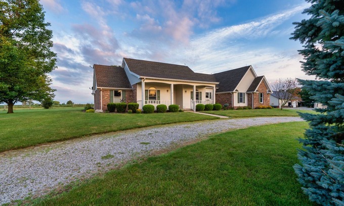 Flora Other | Authentic Farm-Stay Experience!