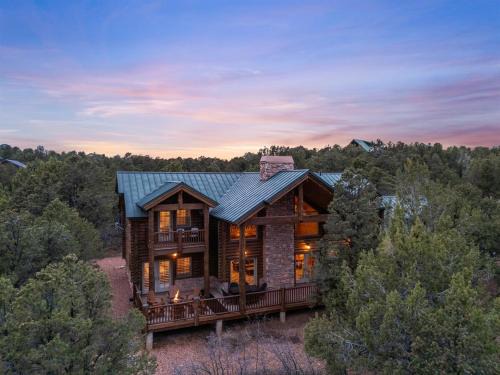 Zion National Park East Entrance House | Authentic log cabin minutes from Zion NP