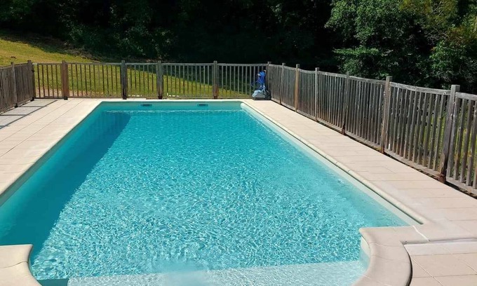 Proissans Cottage | Authentic small Périgord house with salt pool at the gates of SARLAT