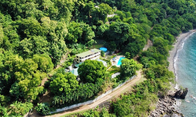 Soufriere Villa | Authentic St. Lucian Experience at Prestigious Villa - Colibri Cottage