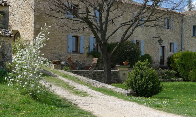 Lacoste House | AUTHENTIC STONE MAS IN THE HEART OF LUBERON, Pool, View, Barbecue