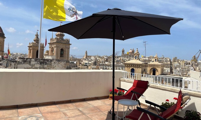 Birgu House | Authentic Terraced Home - Central Location With Views