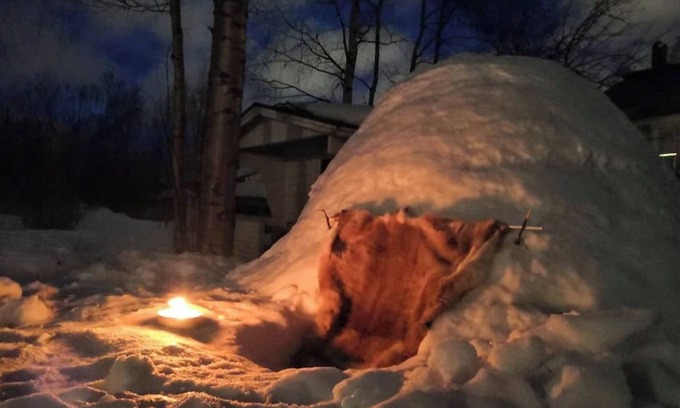 Rovaniemi House | Authentic Wooden House with a Real Snow Igloo