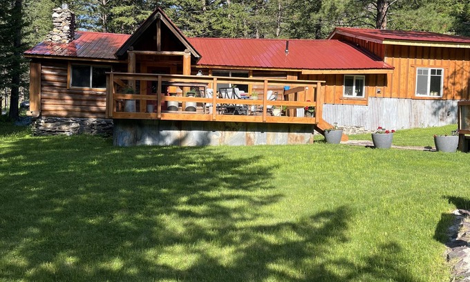 Alberton Cabin | Available dates in August! Beautiful cabin with a creek running through it.