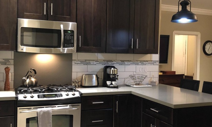 Napa Cottage | Available * Downtown Napa- Beautifully Remodeled -2Bedroom 2 Bathroom Home