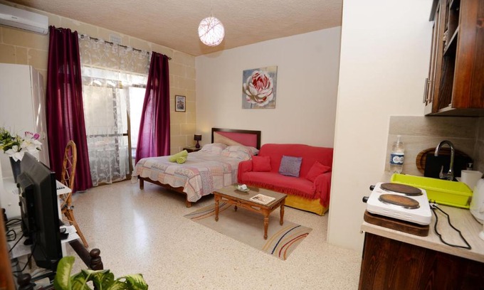 Xlendi Apartment | Avalon seaside studios - Gozo Bellevue Homes