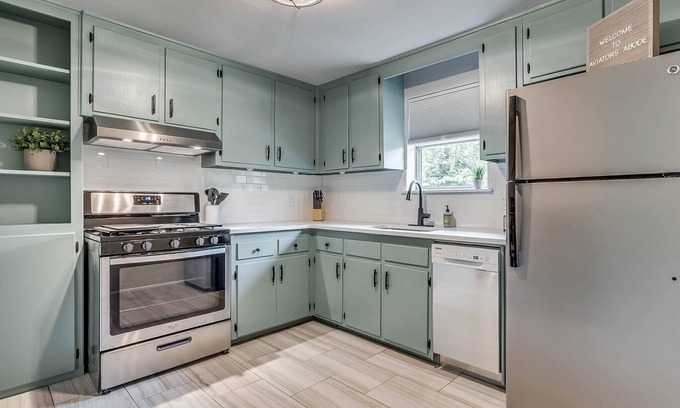 Midwest City House | Aviators Abode! Newly Renovated and close to TAFB!