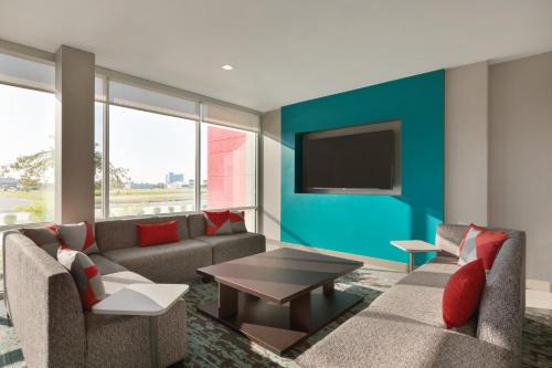 Wenatchee Hotel | avid hotel Wenatchee by IHG