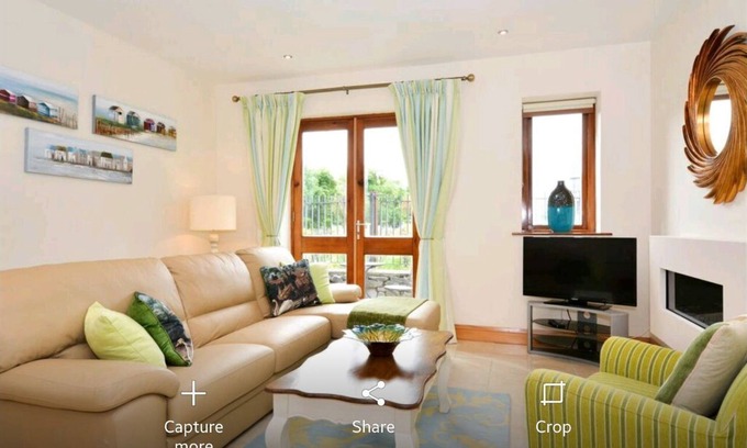 Galway City Centre Apartment | Awesome 3-bedroom riverside Cathedral view in City Centre