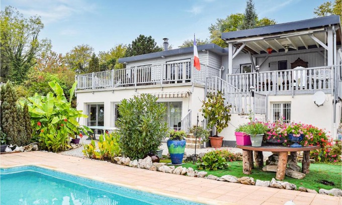 Chambornay-les-Pin Apartment | Awesome Apartment In Chambornay-Lès-Pin