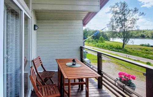 Fargelanda Apartment | Awesome Apartment In Färgelanda