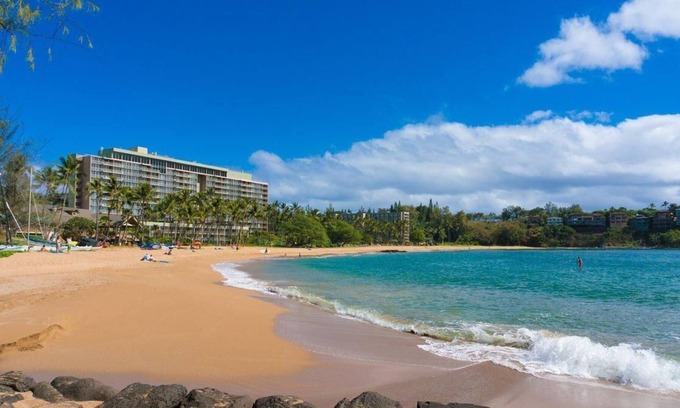 Nawiliwili Apartment | Awesome Find! 2 Family-Friendly Rooms, Free Parking, Pool, Close to Beach