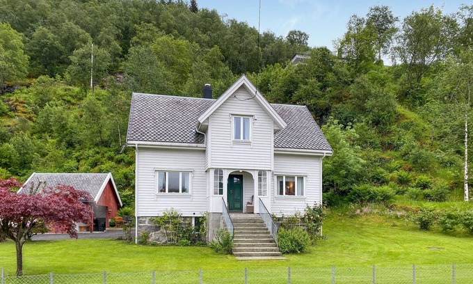Aheim House | Awesome home in åheim with WiFi