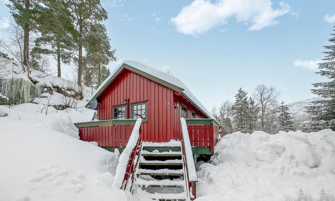 Ljosland House | Awesome home in åseral with WiFi
