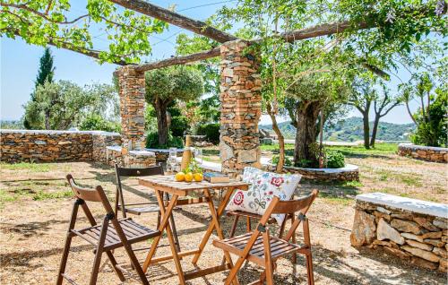 Constantina House | Awesome Home In Constantina With Wifi