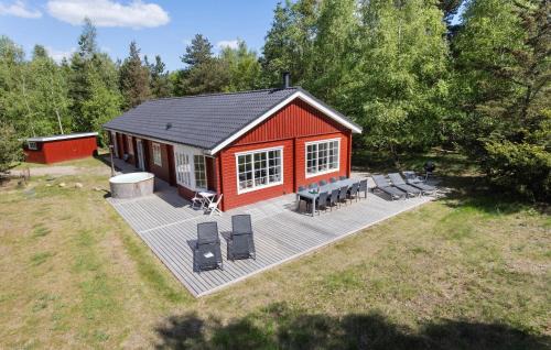 Hojslev House | Awesome Home In Højslev With Sauna