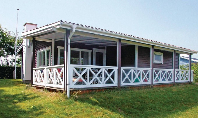 Haslevgarde House | Awesome home in Hadsund with sauna