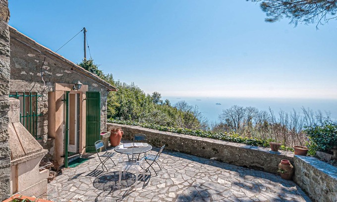 Campiglia House | Awesome home in La Spezia with WiFi