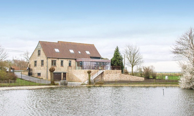 Lo-Reninge House | Awesome home in Lo-Reninge with WiFi