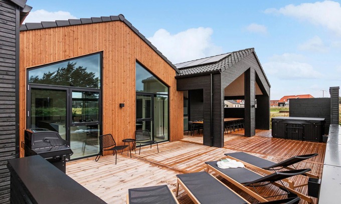Lokken House | Awesome home in Løkken with sauna
