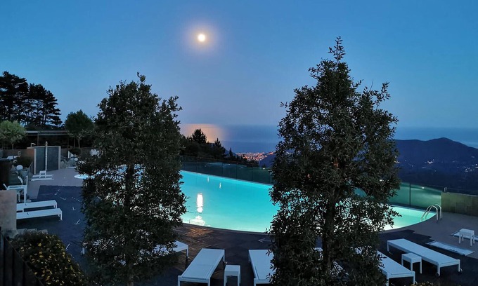 Regione Ca' Nova House | Awesome home in Magliolo with sauna