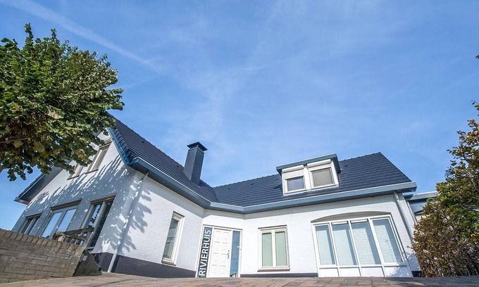 Maurik House | Awesome home in Maurik with sauna