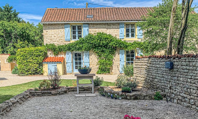 Nanclars House | Awesome home in Nanclars