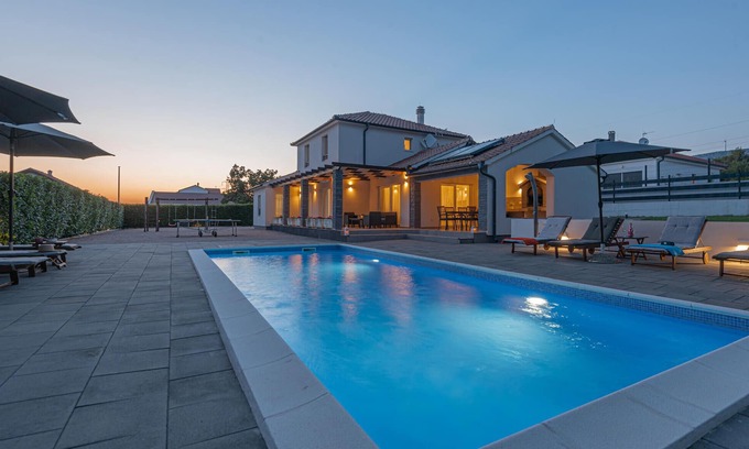 Sibenik House | Awesome home in Sibenik with WiFi
