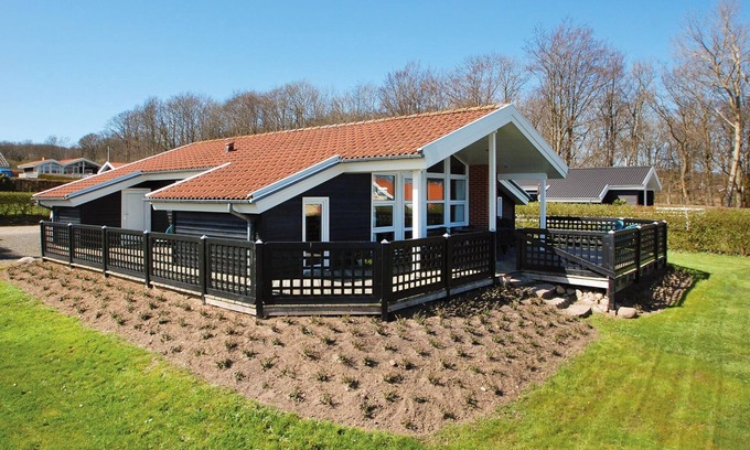 Grønninghoved Strand House | Awesome home in Sjølund with sauna