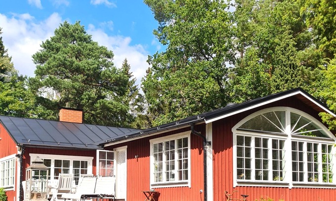Gallnoby House | Awesome home in Skälvik with 2 Bedrooms and WiFi