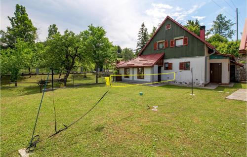 Ravna Gora House | Awesome Home In Stari Laz With Kitchen