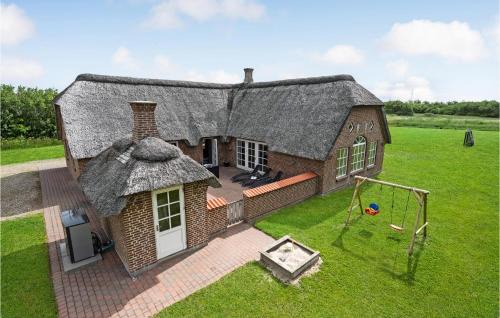Øhuse House | Awesome Home In Ulfborg With Kitchen