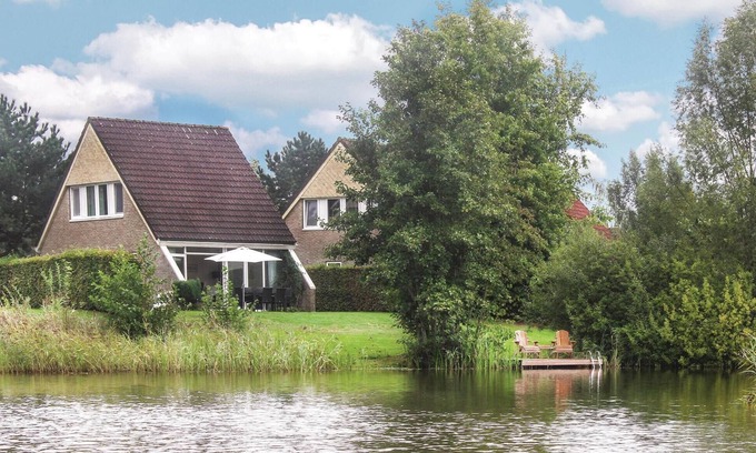 Vlagtwedde House | Awesome home in Vlagtwedde with WiFi