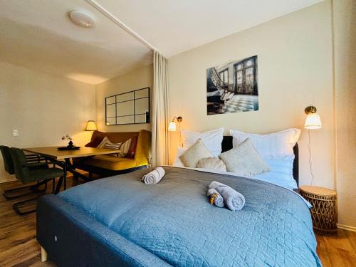 Marburg Apartment | AyCatcherHomes - Top Lage I 4 Personen I 2 Schlafzimmer I Zentral I Altstadt Marburg I Nähe Fluss Lahn I WLAN I Boutique App CHIRON