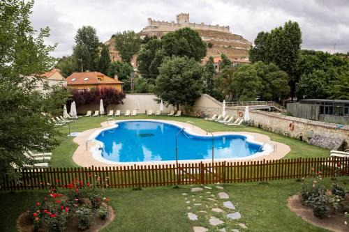 Penafiel Hotel | AZZ Peñafiel Las Claras Hotel & Spa