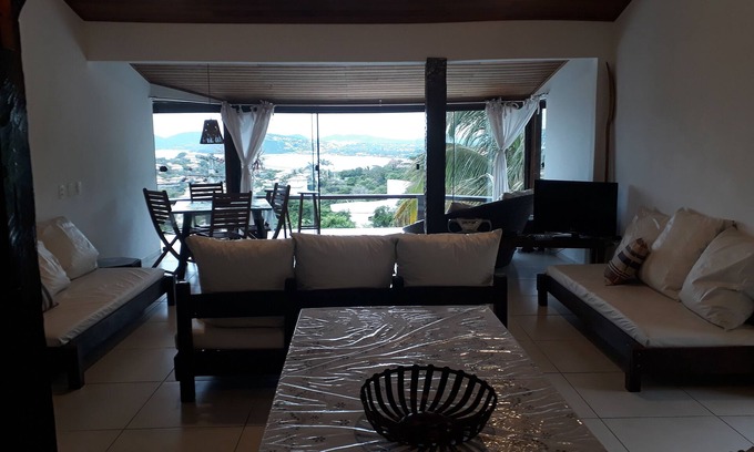 Albatroz House | BÚZIOS SEASON - INCREDIBLE VIEWS OF FERRADURINHA AND GERIBÁ