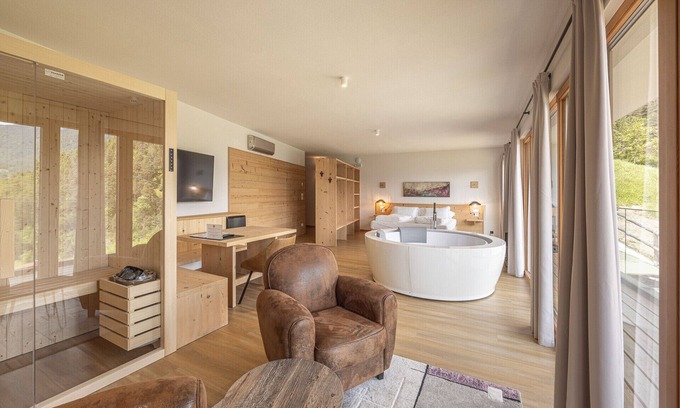 Pieve di Cadore Bed & Breakfast | B&B GIALLO - Nigritella Wellness Junior Suite