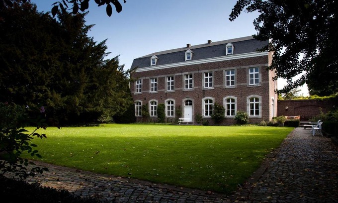 Maaseik Bed & Breakfast | B&B Het Agnetenklooster