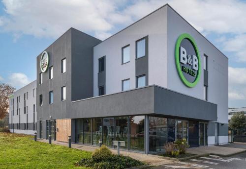 Laval Hotel | B&B HOTEL Laval Ouest