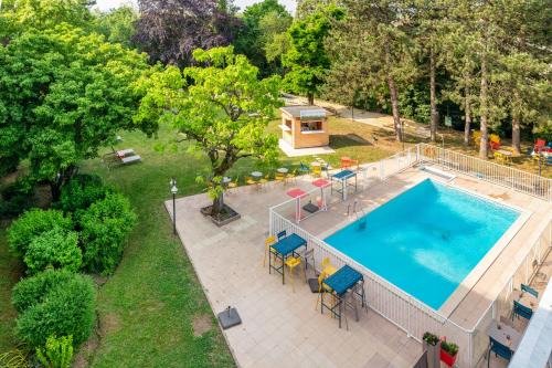 Dardilly Hotel | B&B HOTEL Lyon Nord 4 étoiles