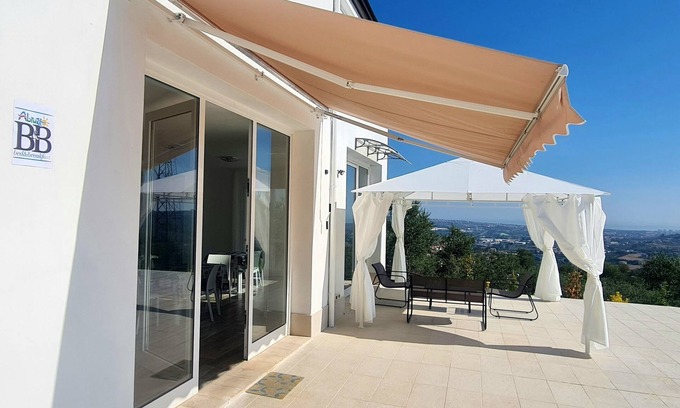 Cappelle sul Tavo House | B&B Il Paradiso