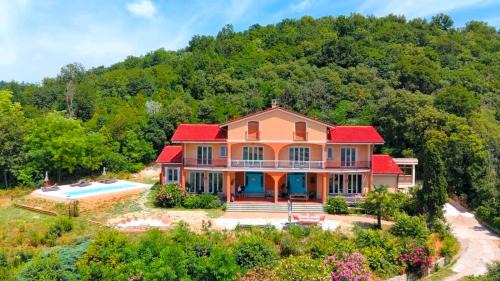 Cardona Apartment | B&B Julia