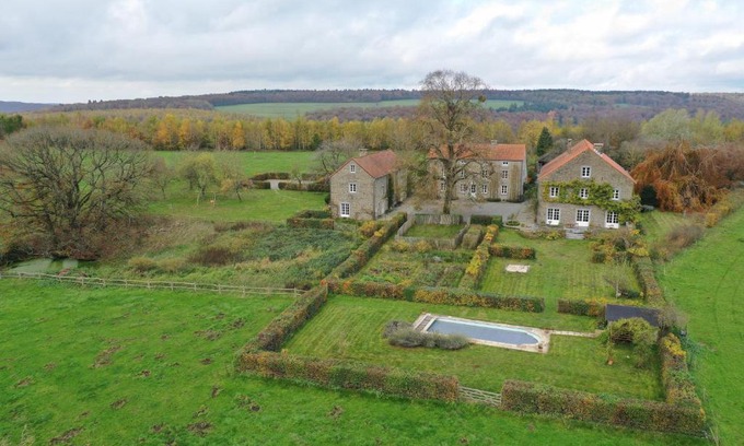 Yvoir Bed & Breakfast | B&B La Ferme de l'Airbois