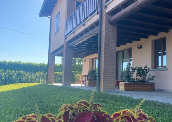 Torre de' Roveri Bed & Breakfast | B&B” La Tezza”