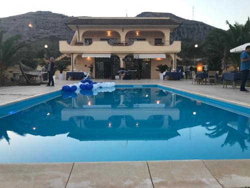 Monte Sant'Angelo Apartment | B&B Santa Lucia
