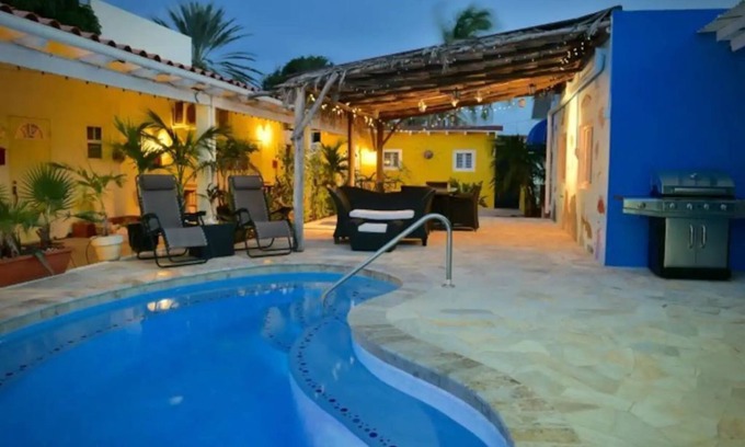 Oranjestad-West House | (B) Studio with Pool (WORK REMOTE) close 2 Beach