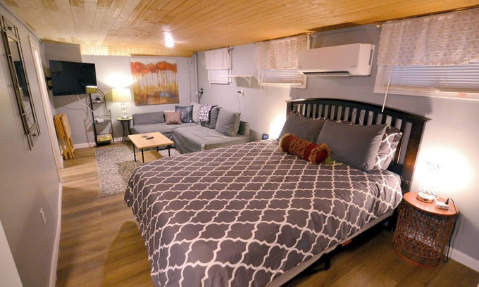 Bloomington Apartment | B-town Hideaway